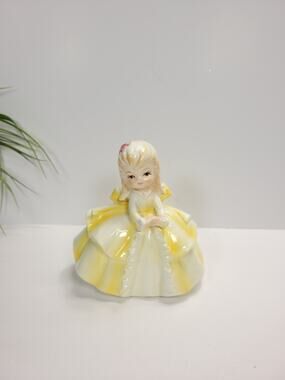 Vintage Topline Imports Japan Southern Belle Girl Figurine 50/415 Yellow Dress